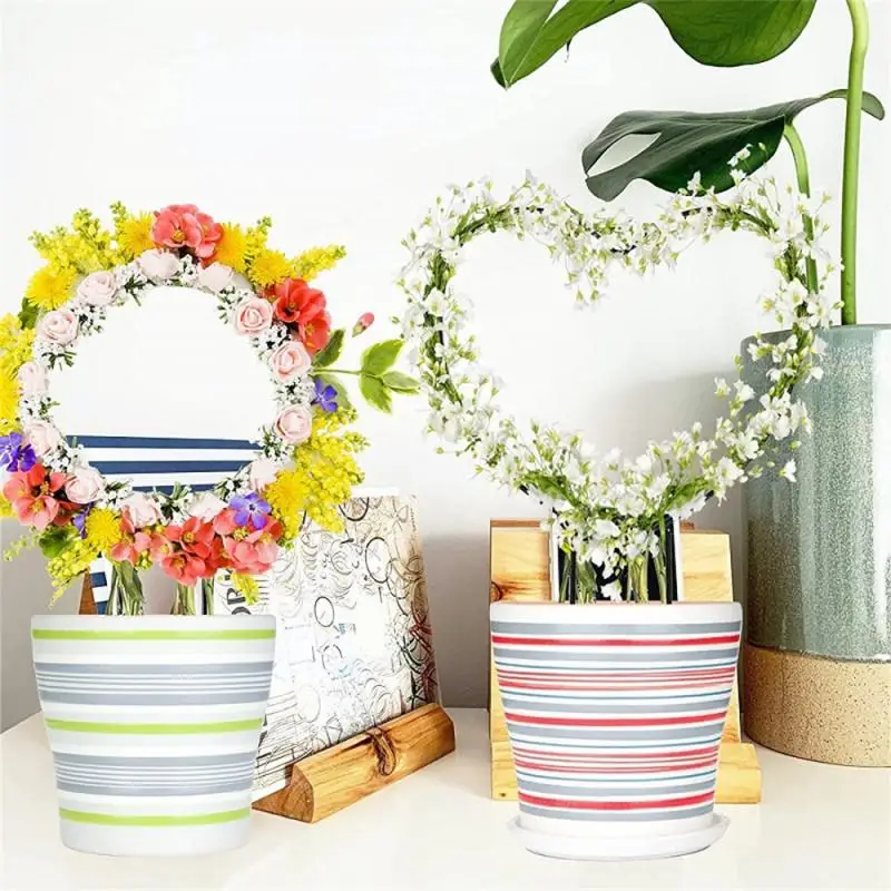 

Plant Support Stake Geometric Drust-proof Keep Plants Growing Luxuriantly Strong Toughness Iron Rattan Stand Rack Household