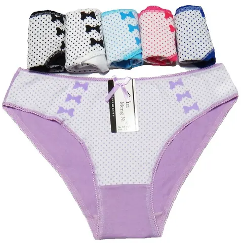 Колготкидегі қыздар vsekse Қызыл көйлек пен юбка киген студенттер