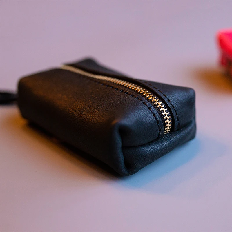 New arrival genuine leather key wallets for women Original design Cute key holder pocket with zipper  Key chain  key organizer