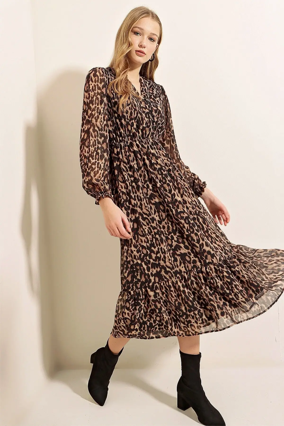 

Women's Brown Patterned Lining Button Chiffon Elegant Casual Dress New Season 2022