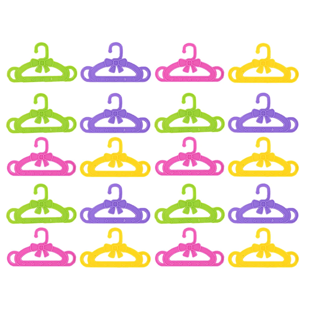 

20Pcs Miniature Clothes Hangers Model Kids Role Play Micro Landscaping