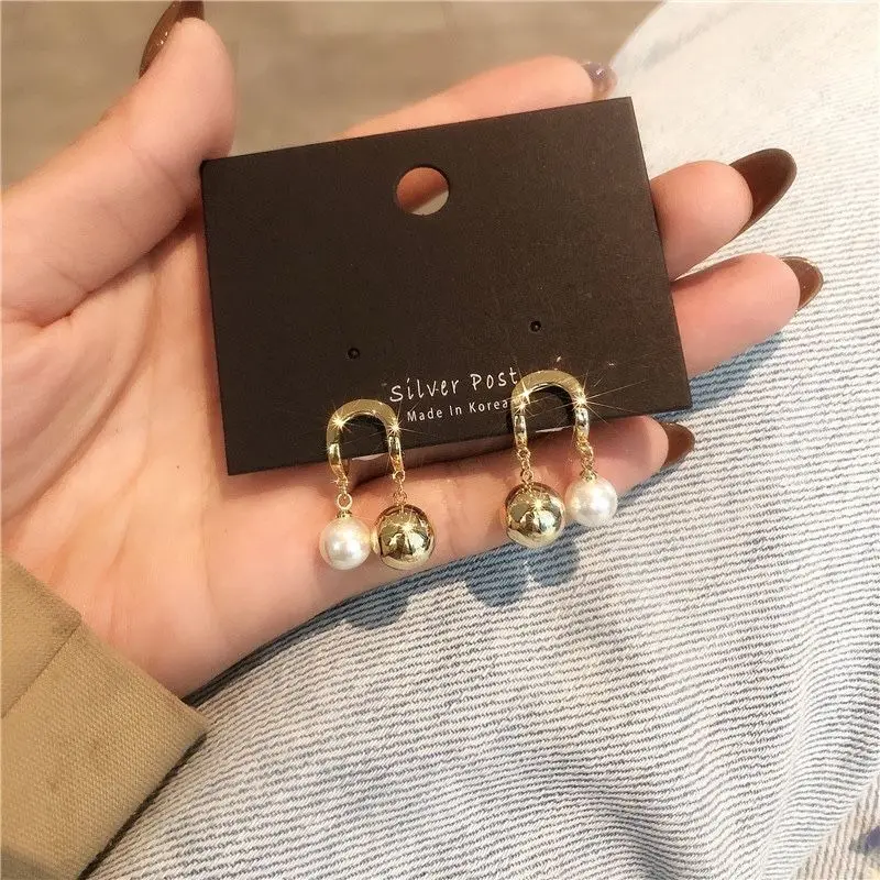 

2022 New Elegant Two Golden Ball Pearl N Shape Earrings for Woman Fashion Pearl Dangle Earrings Wedding Jewelry Wholesale Gift