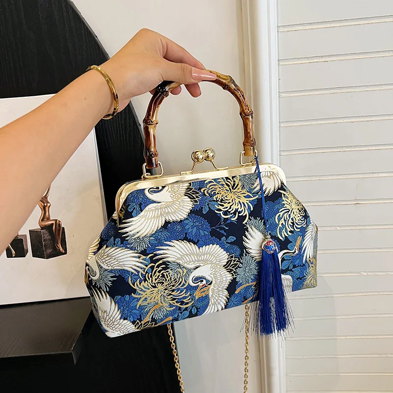 Рисунок 4 - Женская винтажная сумка-кошелек с бахромой