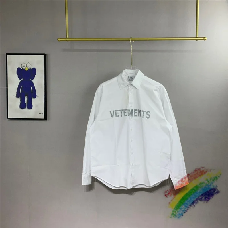 

Reflective Vetements Shirts Men Women 1:1 High Quality Front Flash Letter Printing Vetements Shirt Oversize Blouse