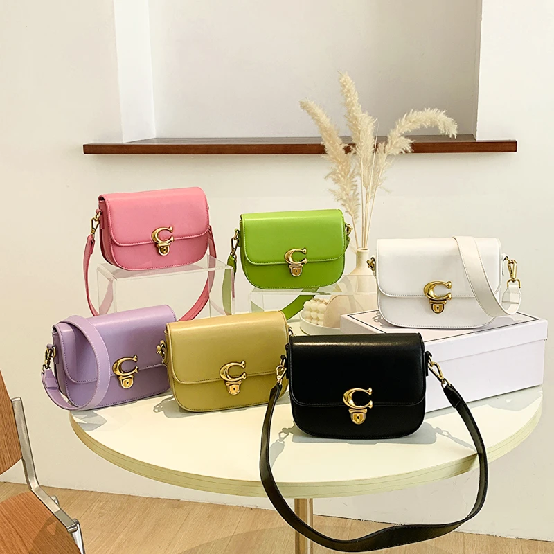 Women Shoulder Bags 2023 Summer New Korean Version of The Messenger Bag Handbag Chain Wild Crack Printing Wild Shoulder Bag