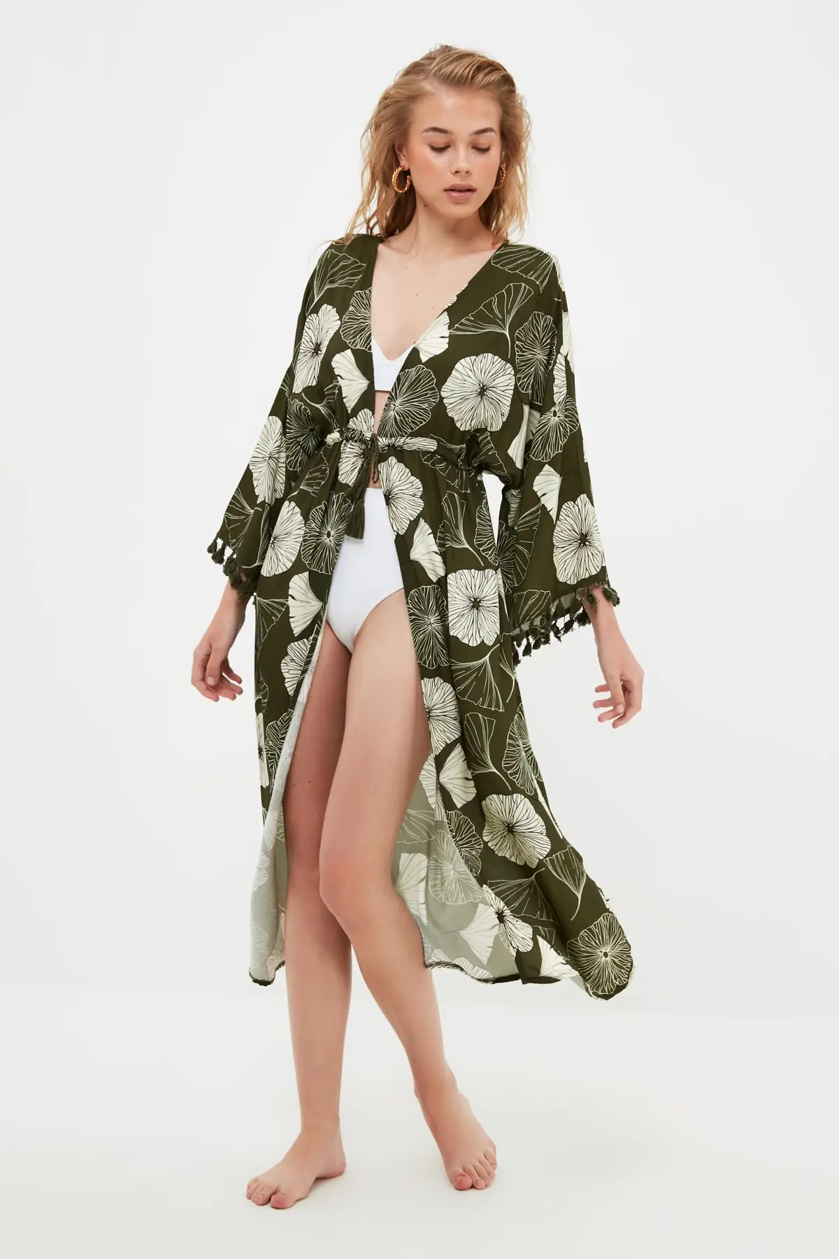 

Trendyol Flower Print Tassel Detail & Kaftan TBESS21KM0129