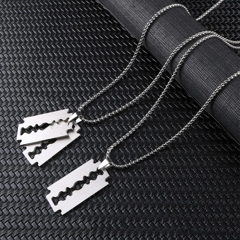 

Fashion Silver Color Stainless Steel Razor Blades Pendant Necklaces Men Jewelry Steel Male Shaver Shape Sweater Necklace Gifts