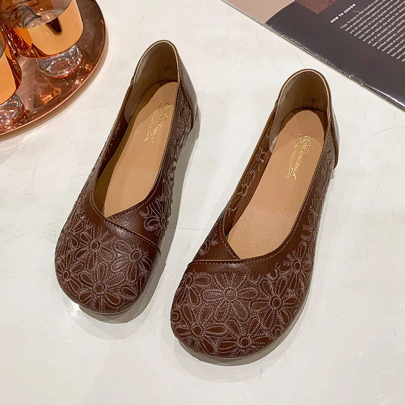 2023 Green Ballet Shoes Women's Slip On Flats Mom Comfortable Loafers Lady Easy Shoes Moccasin Woman V Cut Shallow Low Vamp Shoe