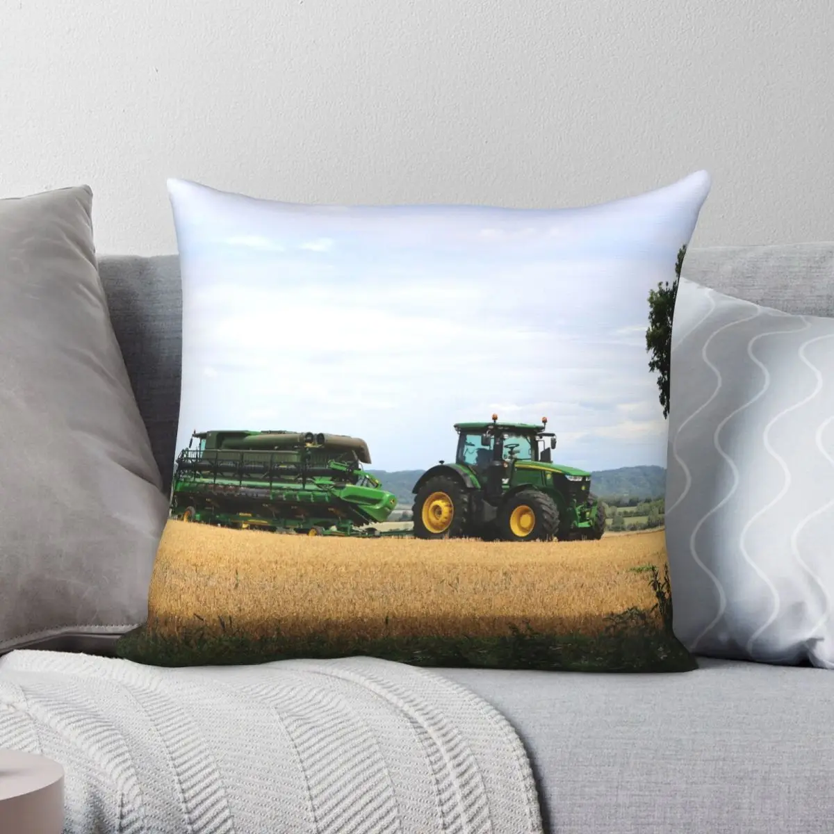 

Combine Harvester And Tractor Square Pillowcase Polyester Linen Velvet Creative Zip Decor Room Cushion Case