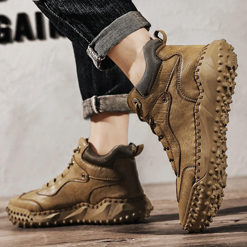 2022 New Fall Winter Men's Golf Shoes Classic Nail free Comfort Golf Training Sneakers Men's Lawn Non slip Golf Sneakers