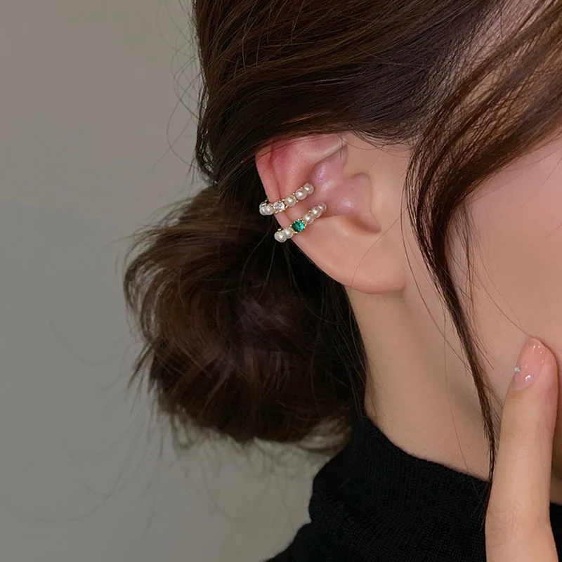 

Korean Pearl Ear Cuff Clip Earrings For Women Vintage Crystal Ear Cuffs NO Piercing C Shape Geometric Small Ear Wrap Jewelry