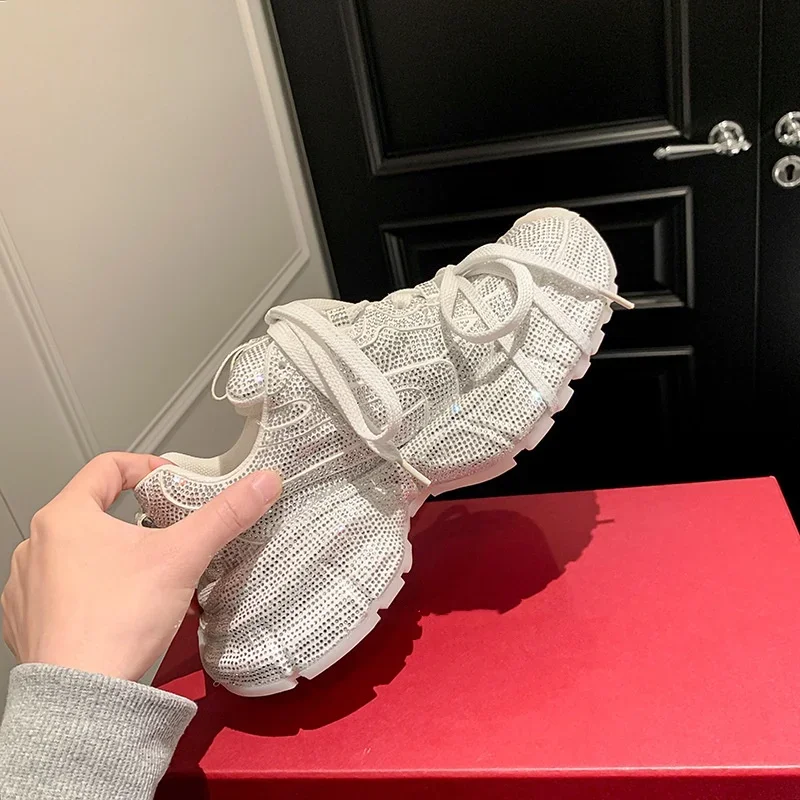 Кроссовки женские на платформе со шнуровкой и вулканизированной подошвой