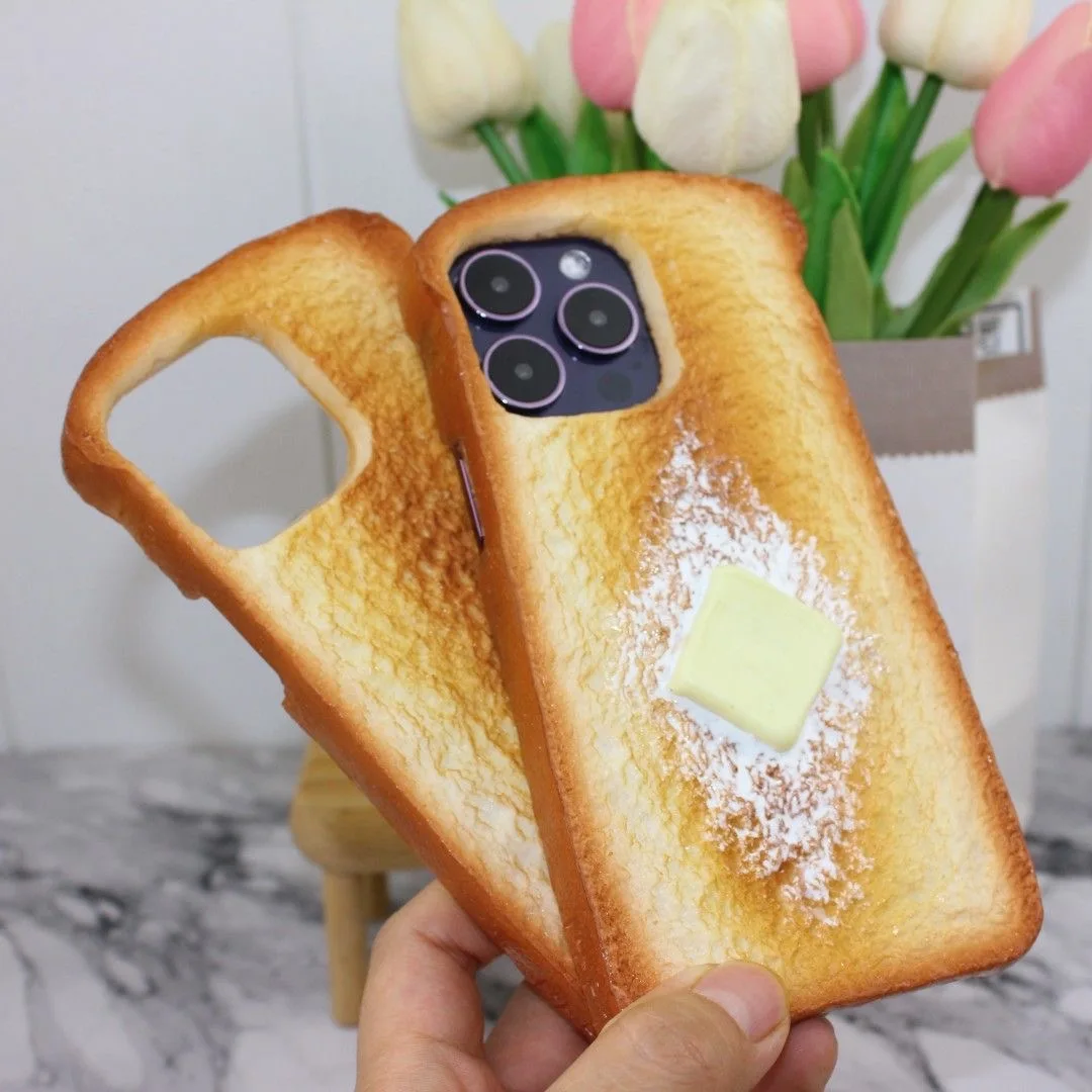 Original personalized simulation toast butter fried egg PC hard shell phone case suitable for Apple 14promax protective case