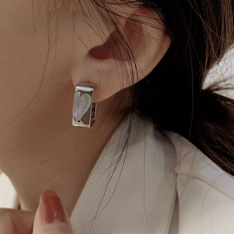 

2022 New Separation Love Metal Heart Rectangular Earring for Woman Fashion Golden Heart Dangle Earrings Charm Jewelry Wholesale