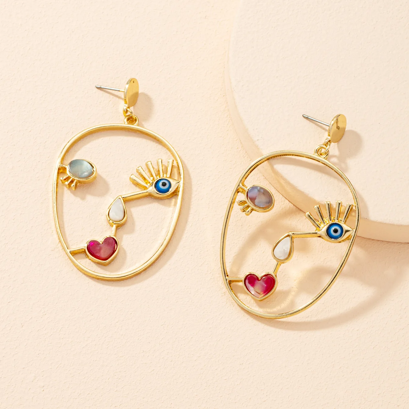 

Vintage Abstract Face Pendant Earrings For Women Gold Color Eye Heart Shape Geometric Drop Earrings Charm Jewelry Christams Gift