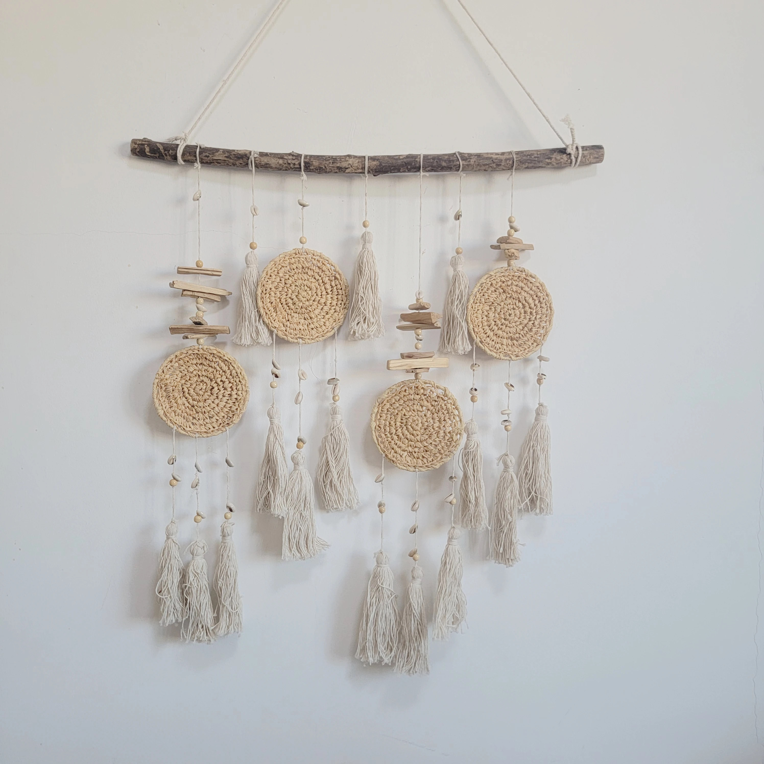 НАСТЕННАЯ ДЕКОРАЦИЯ РАФИИ РУЧНАЯ КОРОЛЕВА РАКУШКИ