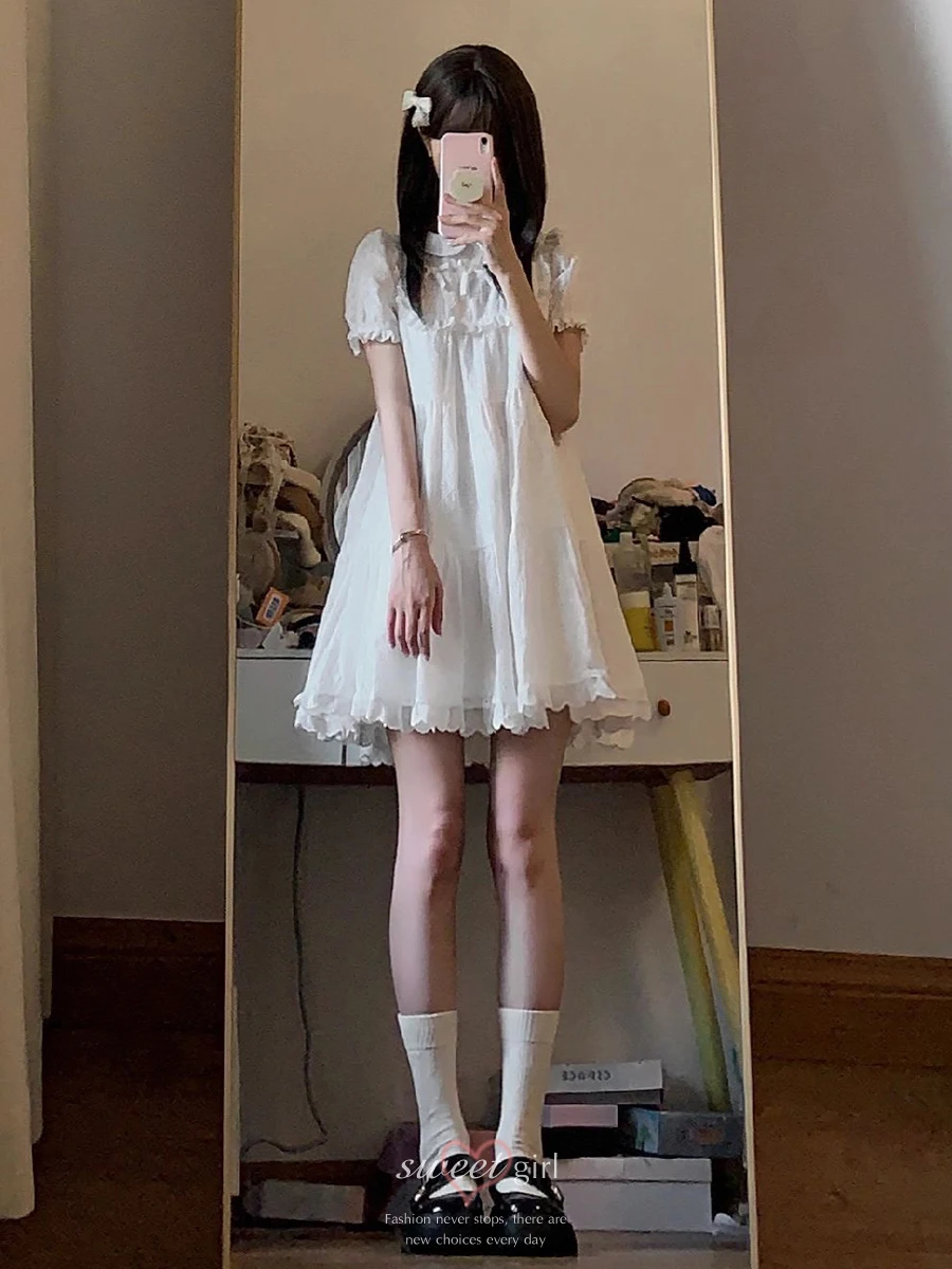 Женское короткое платье с вышивкой свободное повседневное белое в стиле преппи