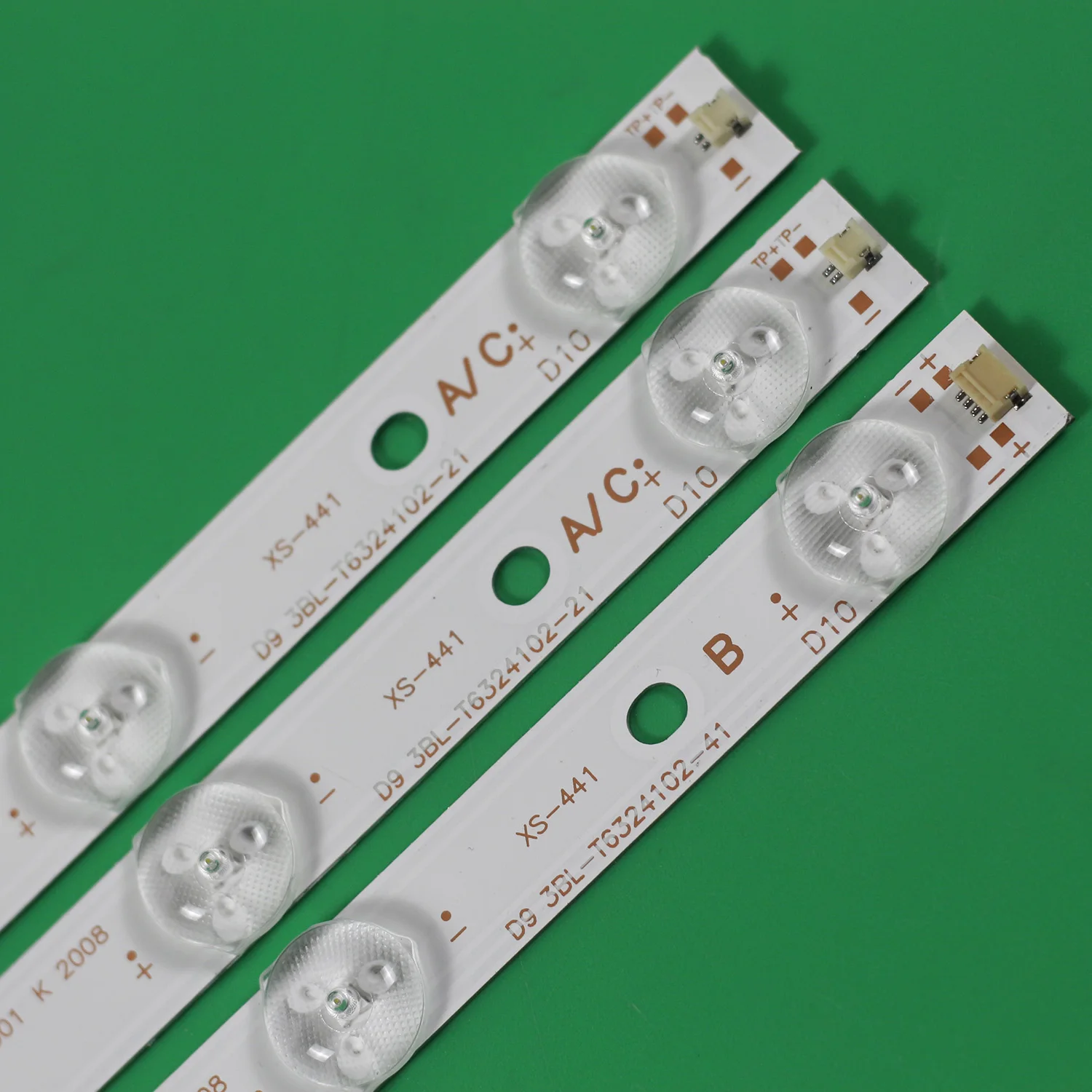 Светодиодная лента LEA-32M19P 3BL-T 1/5/10 комплектов 6324102 -019B -020B T32Q44HDL LE32D99 IC-B-HWK32D022B H32PA3900