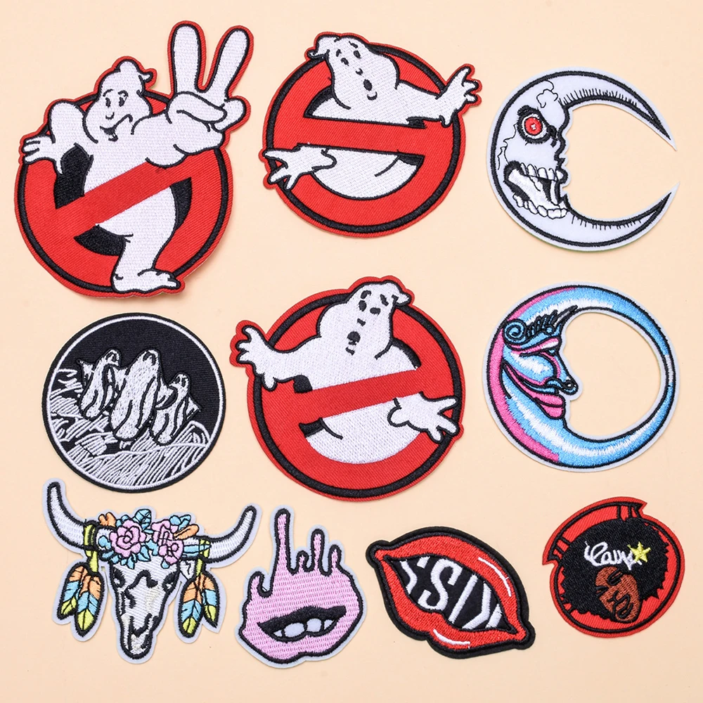 

Evil Moon Embroider Patches Ghost Emblem Kiss Mouth Cloth Appliques Ghostbuster Iron on Patch Boho Bovine Skull Symbol Stickers
