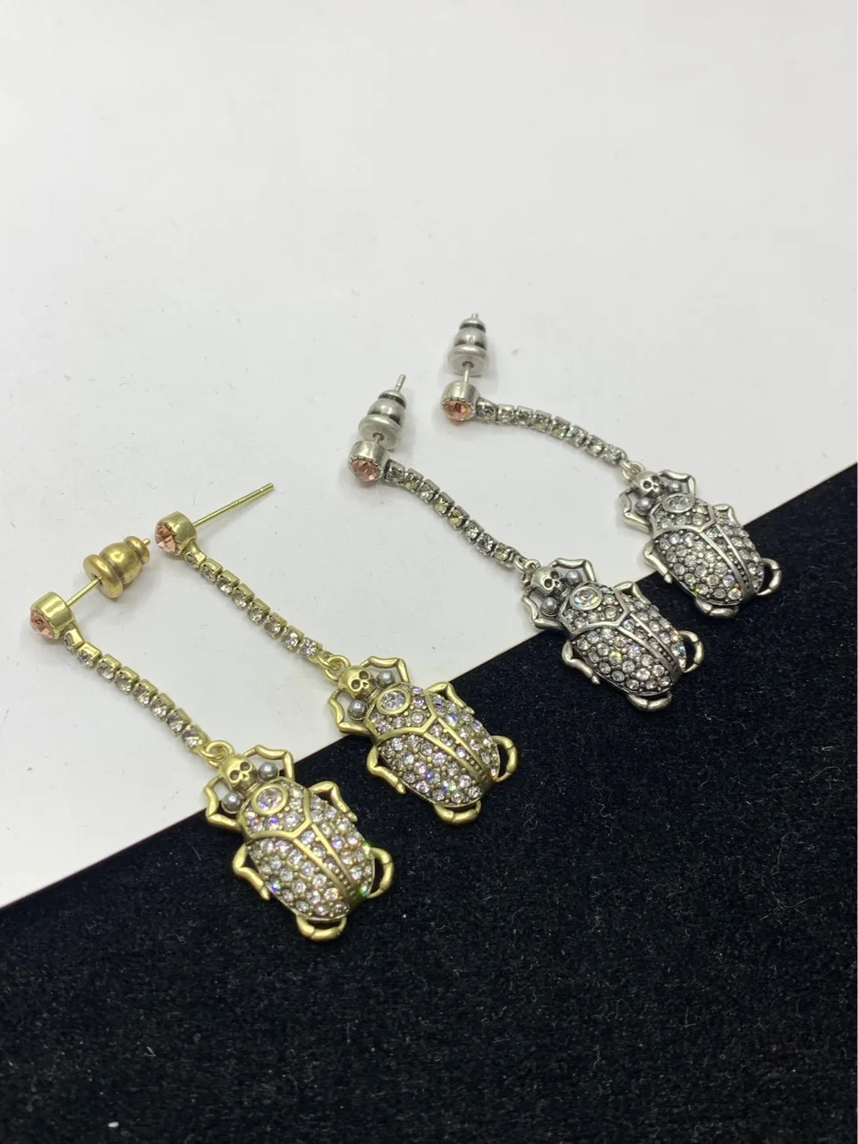 

Beetle Skull Long studs female personality tassel pendant Earrings