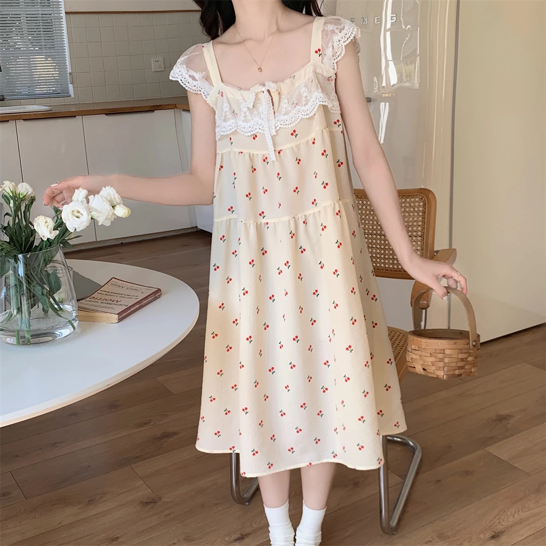 

Cute Girl Cherry Print Sleeveless Nightgown Women Lace Patchwork Midi Sleepdress Summer Home Dress Clothes Soft Sweet Night S146