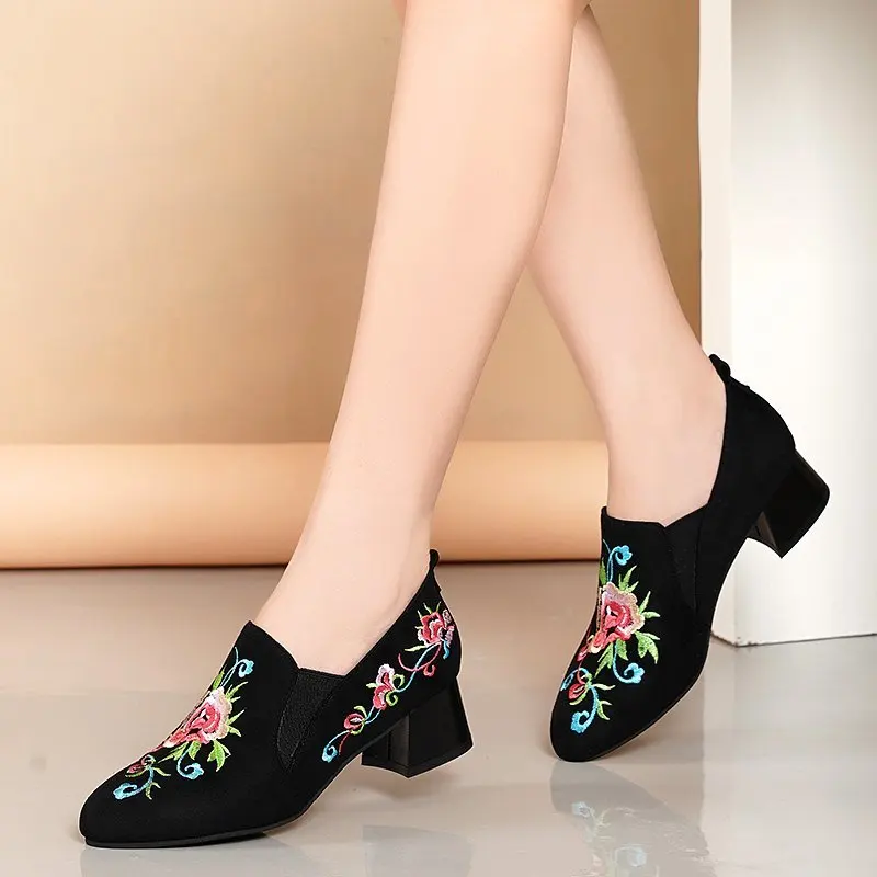Pointed Toe Shallow Mouth Casual Shoes 