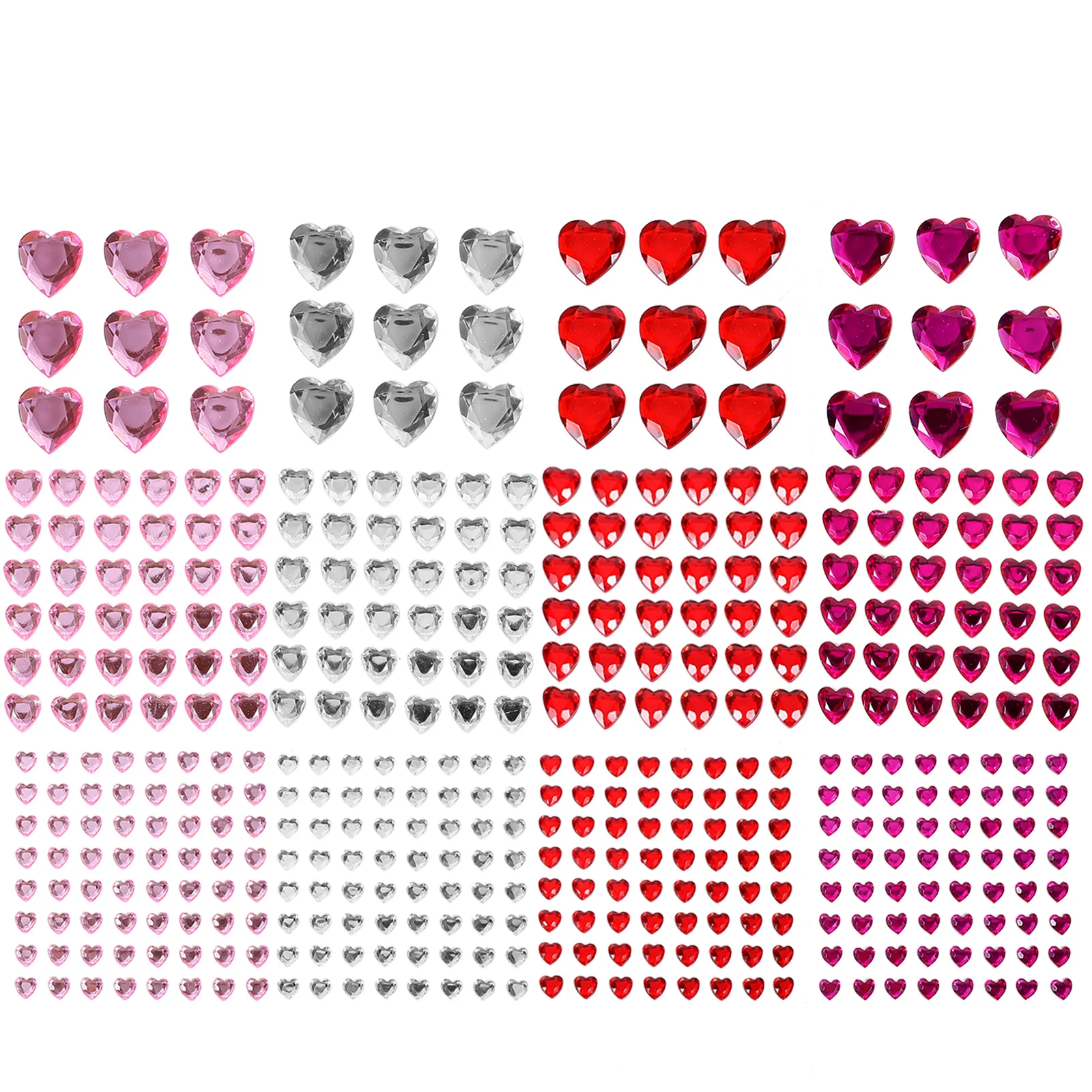 

Искусственный макияж, искусственные драгоценности, украшения в виде сердца и глаз