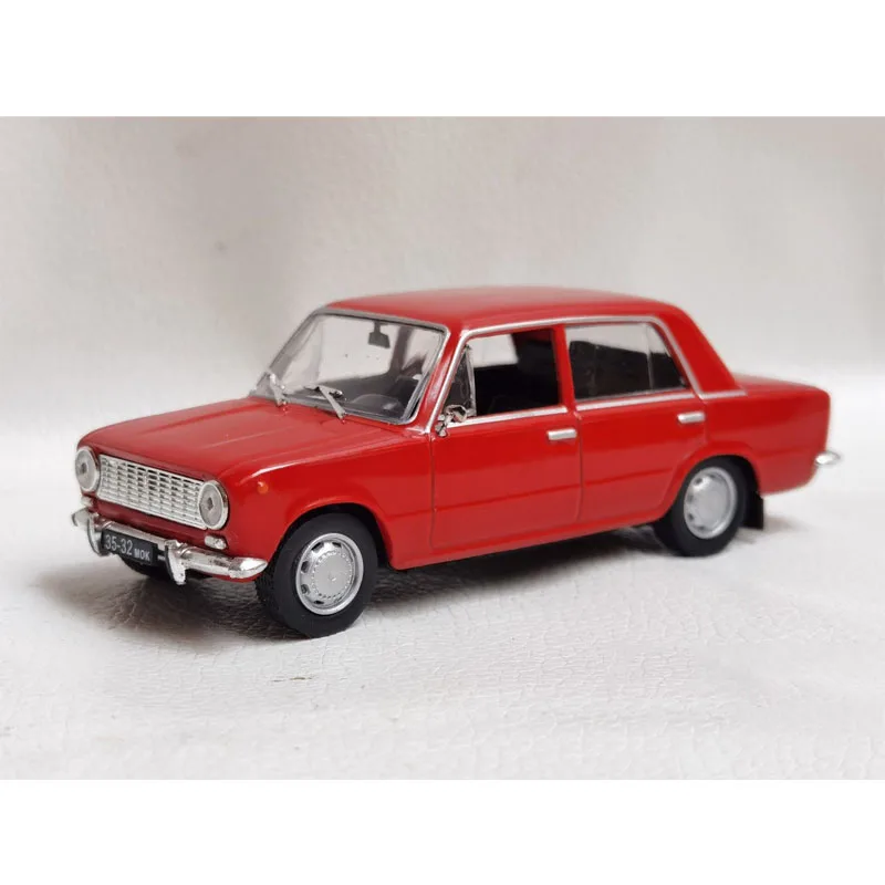 

Diecast Alloy 1:43 B kntae ba3 2101 Soviet Car Model Adult Classic Collection Display Souvenir Ornament