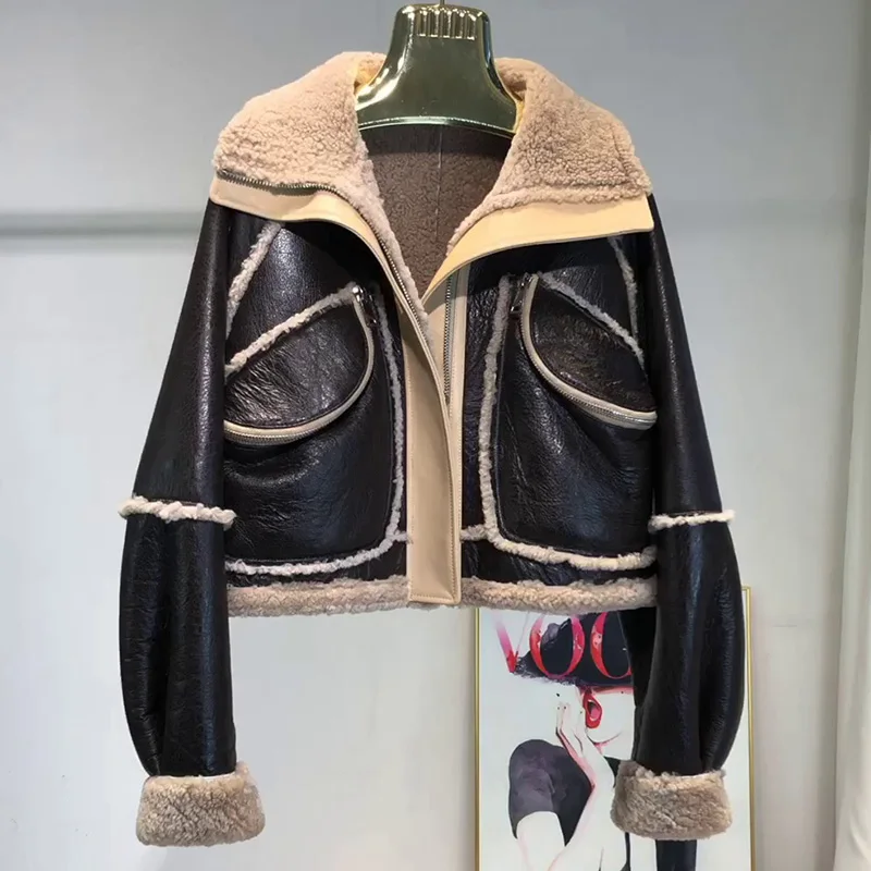 2022 New Lady Sheepskin Leather Jackets Warm Shearing Motorcycle Jackets Lamb Fur Lining Coat Fashion Short Overcoat Winter 3660