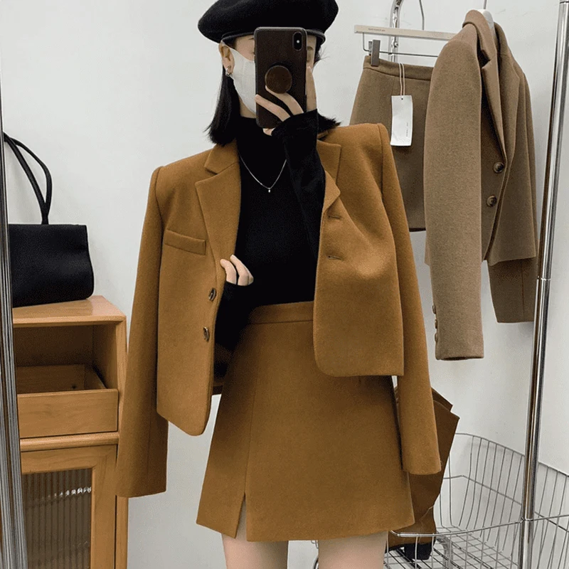 

Winter New Brown Skirt Set Women Fashion Cropped Woolen Blazers + Mini Skirts Vintage Two Piece Suits Woman's Clothing