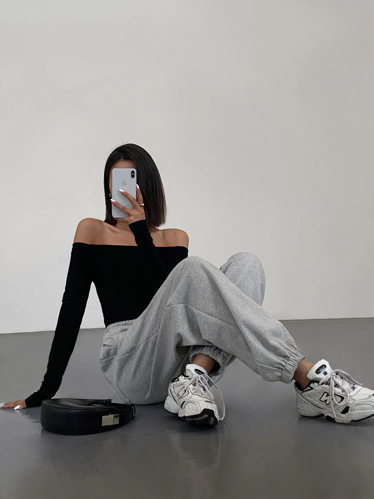 Ouusph черный вязаный женский топ с открытыми плечами и длинными рукавами