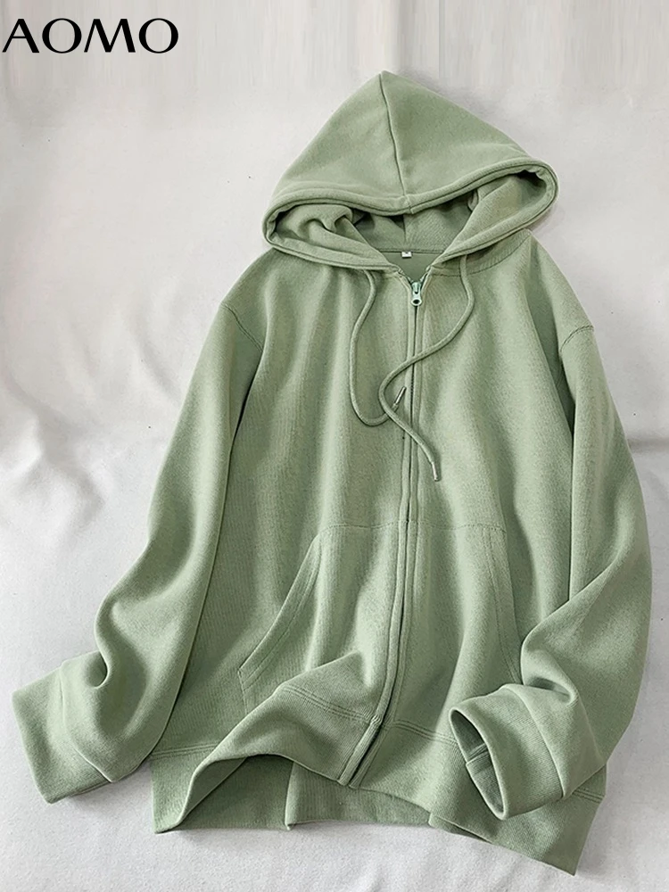 

Женская куртка на молнии, с длинным рукавом и карманами