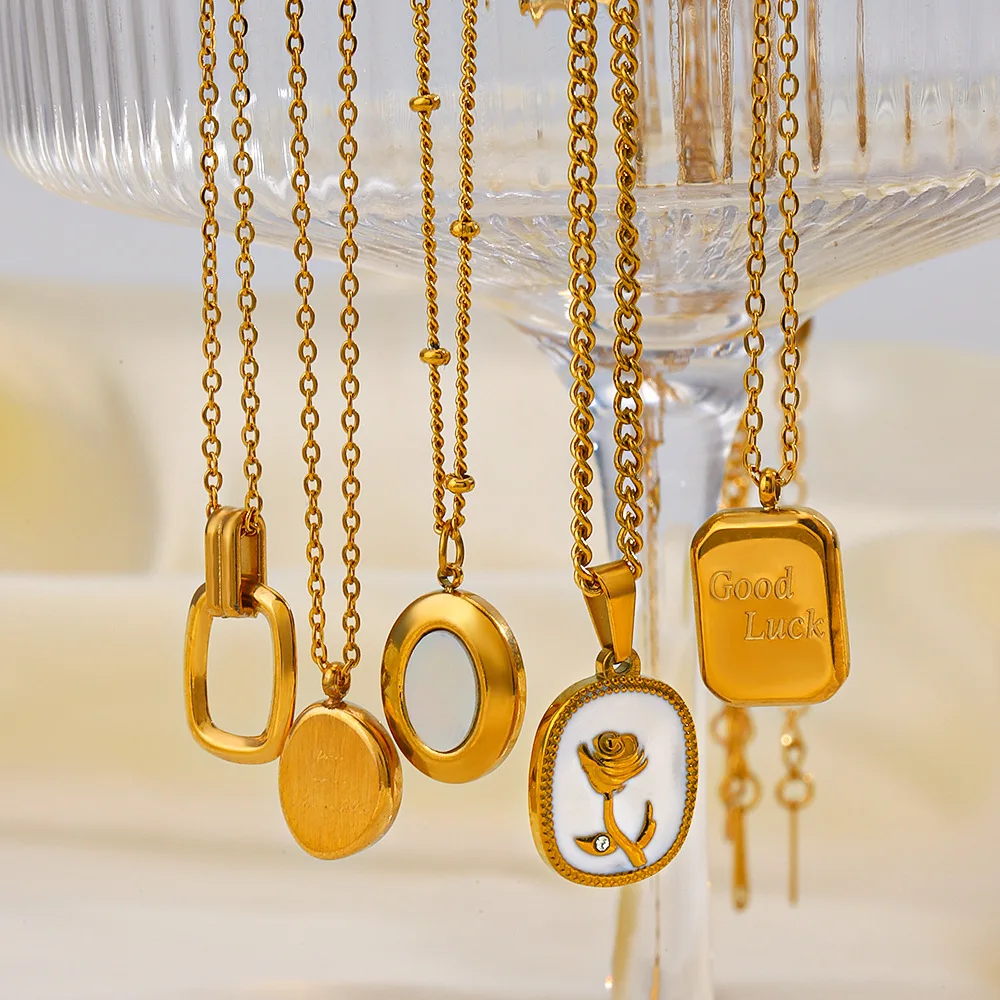 

18K Plated Pendant Necklace for Women No Tarnish Trend Simple Fashion Square Round Flower Heart Pendant Necklace Dainty Jewelry