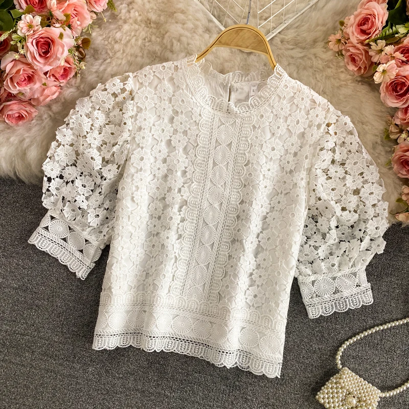 

Vintage Bubble Sleeve Hook Flower Hollow Stand Neck Lace T Shirt Women Short Sweet Top Summer