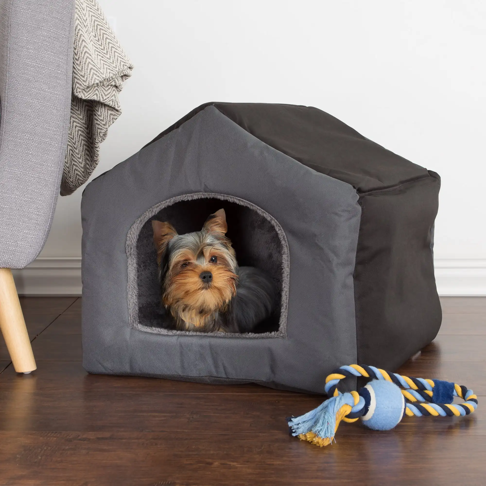 

Cozy Cottage House Shaped Pet Bed â Gray 19" x 18.5" x 17"
