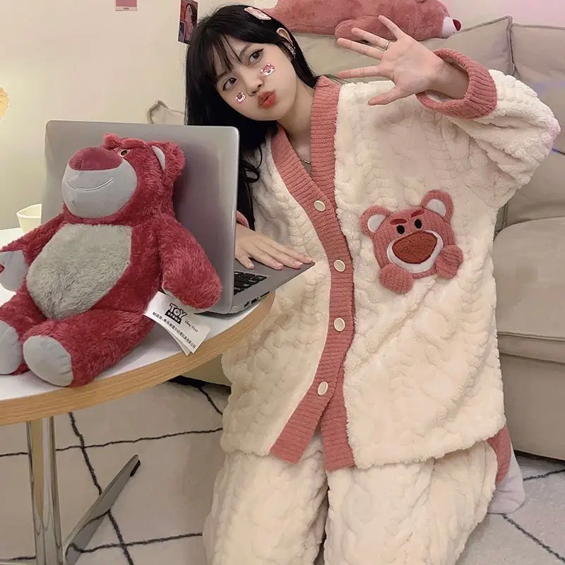 

Плюшевые пижамные комплекты аниме лотсо, женская одежда для сна, зимние Утепленные штаны с флисовой подкладкой, клубничный медведь, Студенческая домашняя одежда для девочек
