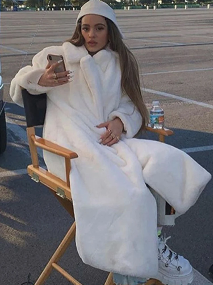 Плюшевое пальто из искусственного меха женское теплое толстое пушистое зимнее