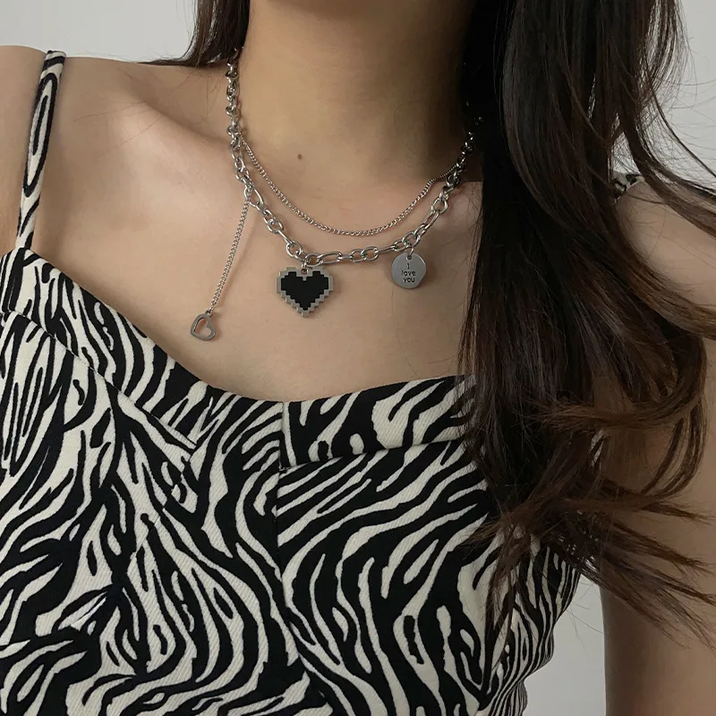 

2023 European and American New Double Layer Black Love Necklace Women and Jewelry Fashion Simple Personality Banquet Party