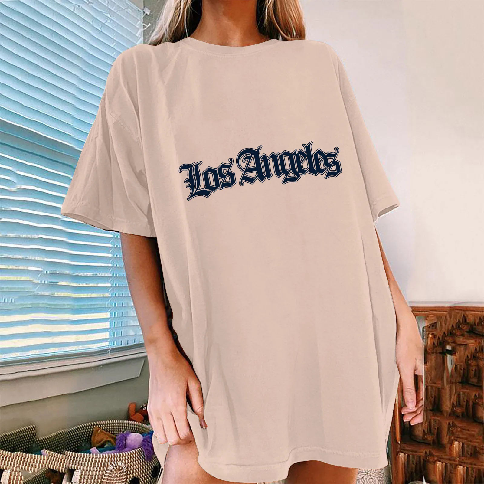 

Женская футболка с коротким рукавом, коротким рукавом и вырезом лодочкой