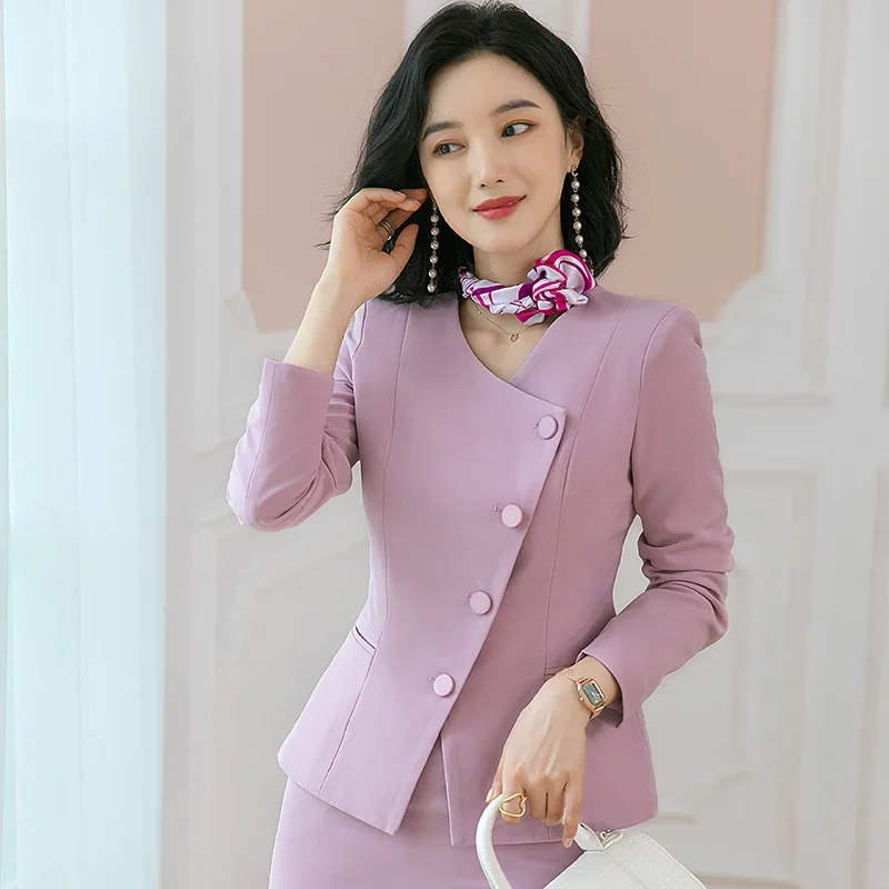 Женское фиолетовое пальто |