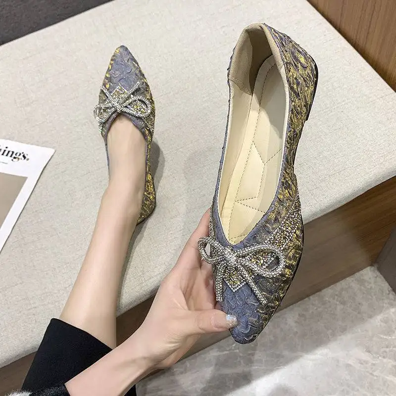

Women's Shoes 2022 Spring New Fashion Rhinestone Elegant Shallow Mouth Flat Pointed Toe Mary Jane Shoes Women's Shoes