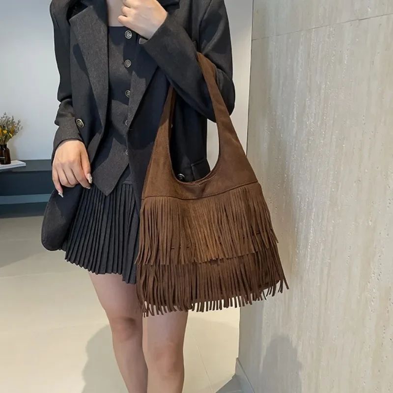 Новинка 2024 сумка через плечо для женщин вместительная флисовая в стиле ретро из