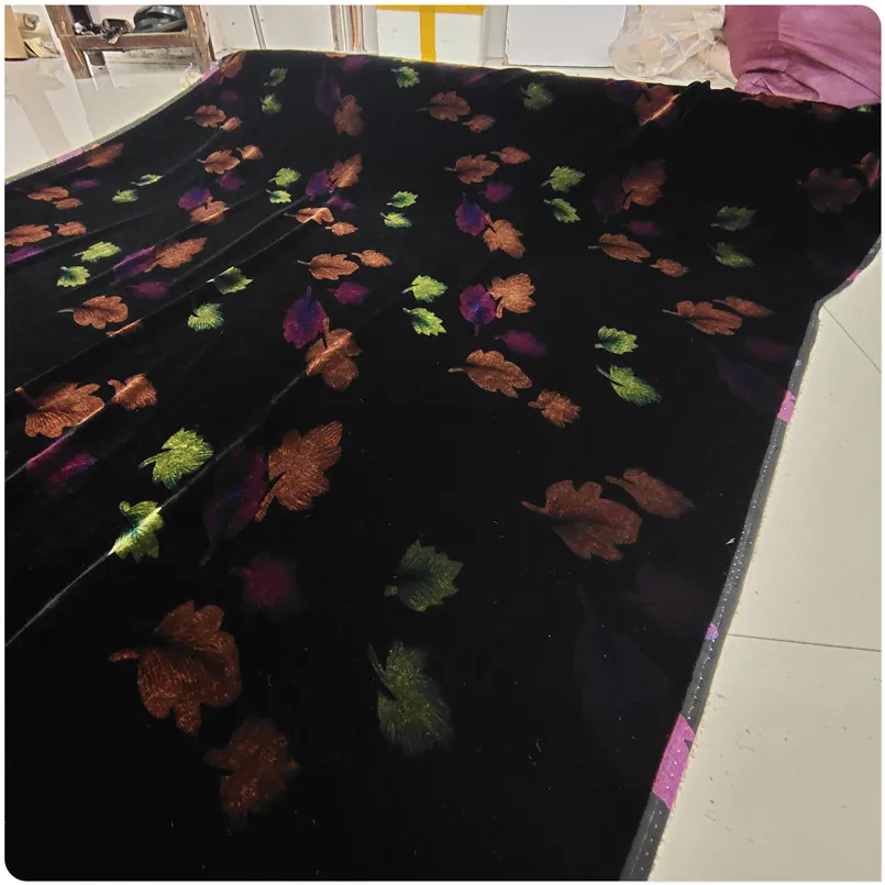 

2022 Красивая зеленая Золотая шелковая базовая ткань высокого качества, ткань из тутового бархата