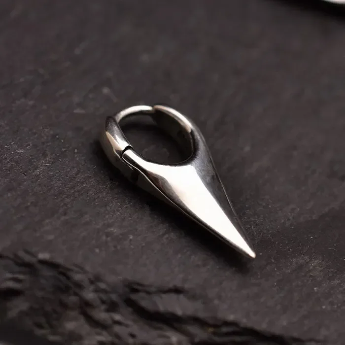 

New 2023 Fashion Simple Shark Tooth Earrings Earrings Unisex Short Earrings Banquet Jewelry Accessories Gift