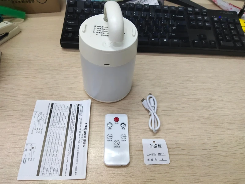 

Plastic Material Baby Simple Design Lights for Baby Breastfeeding 2 Types Choose