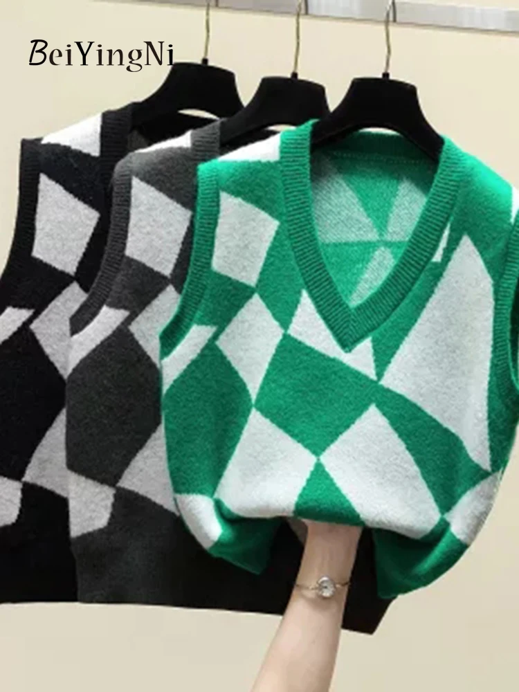 

Женский клетчатый вязаный свитер Beiyingni, Свободный Повседневный пуловер с V-образным вырезом для студентов колледжа, женский свитер черного и зеленого цветов