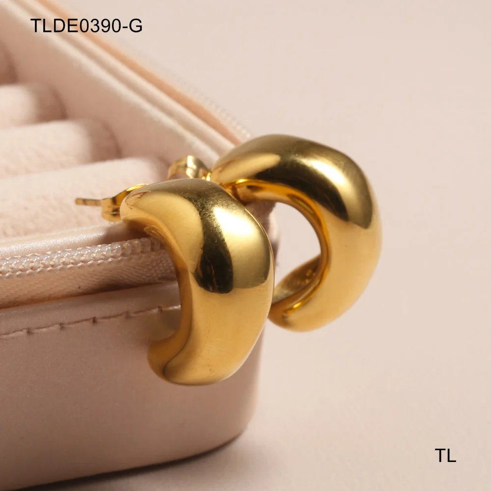 

INS Style Punk Hoop Earrings Exaggerated Gold Round Circle retro Earrings for Women Jewelry Stainless Steel