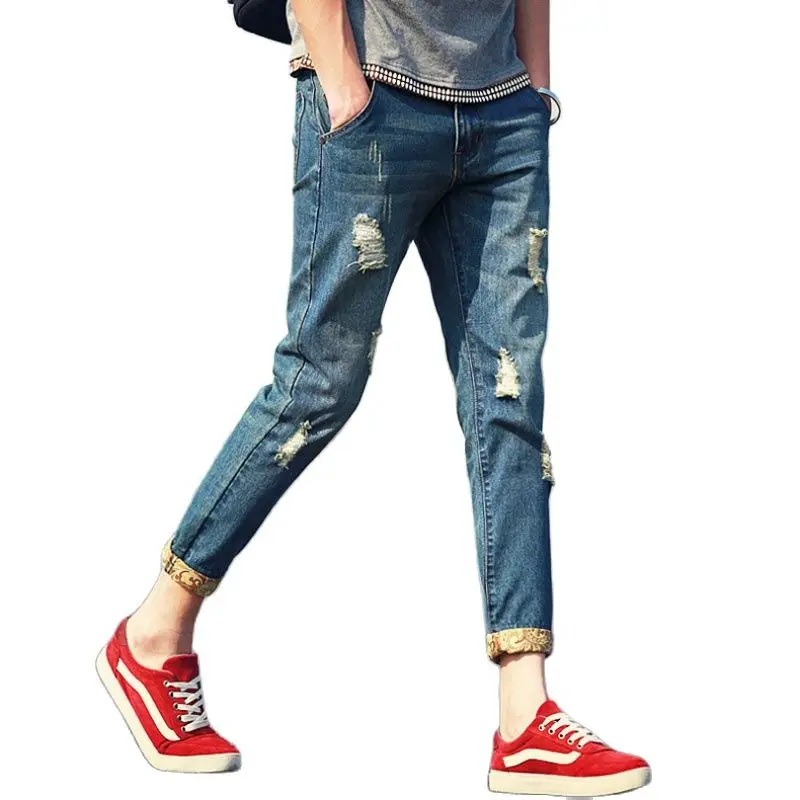 

Summer 2022 Fashion Ripped Hole Denim Cropped Pants Male Feet Korean Slim Retro Beggarankle Length Harem Denim Trousers Men