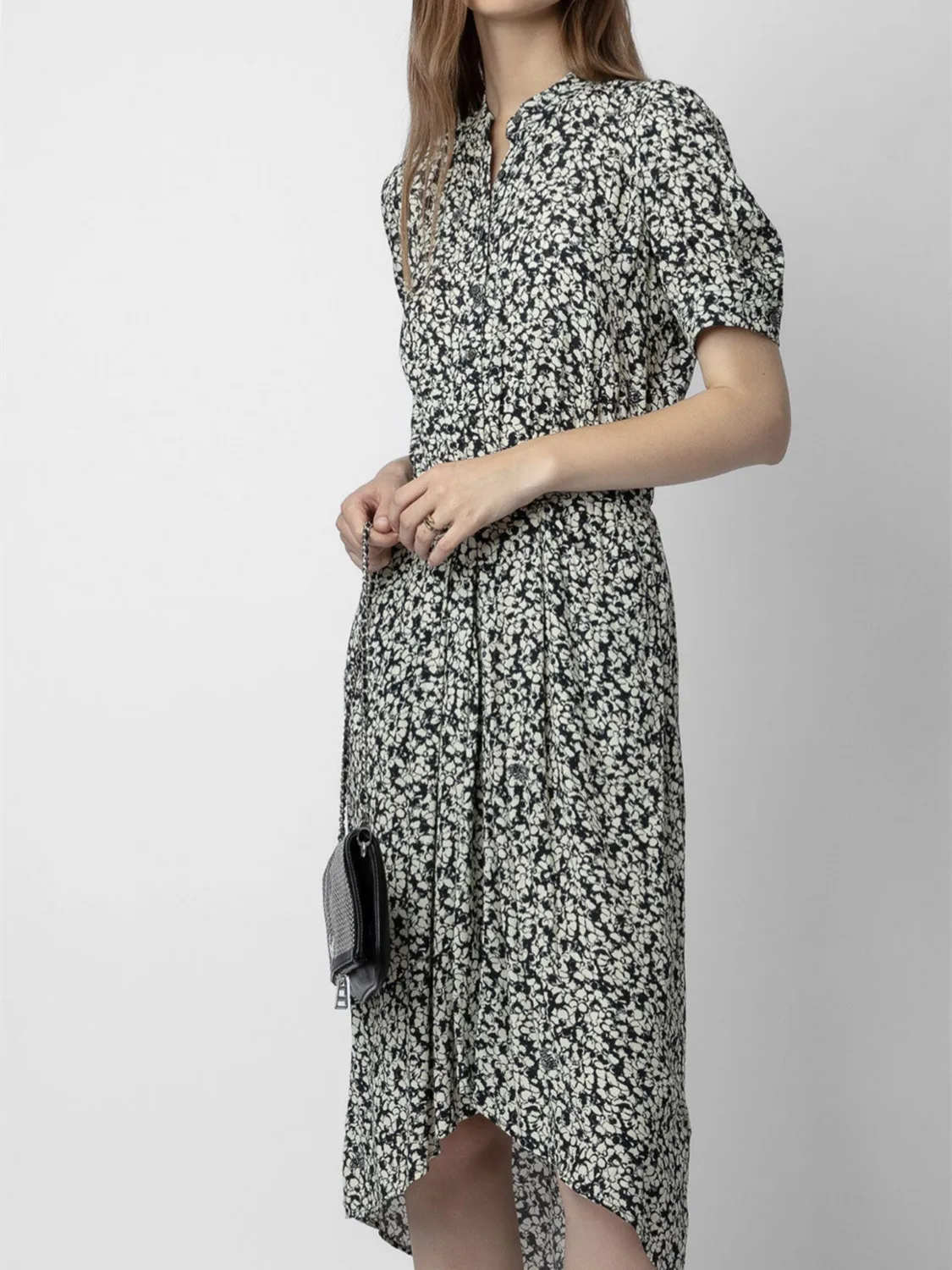 

Платье женское с цветочным принтом, элегантное Облегающее с завышенной талией, асимметричный подол, Полуоткрытая пуговица, на лето