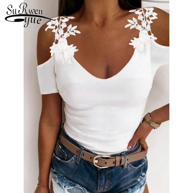 

Новинка 2022, женская летняя пикантная и повседневная облегающая Однотонная футболка с V-образным вырезом и цветочным принтом, кружевная футб...